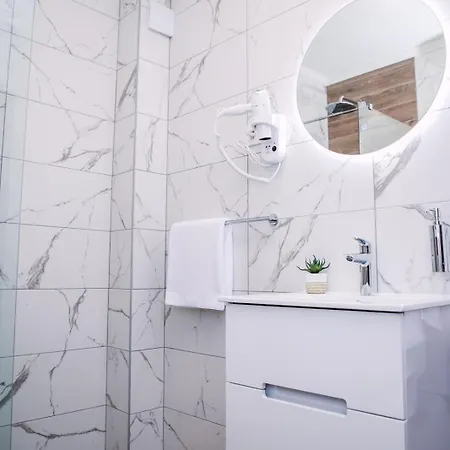 Lux Apartman 5- Vila Lena