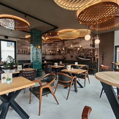 Apartmán Pool Lena - Lux 5 *